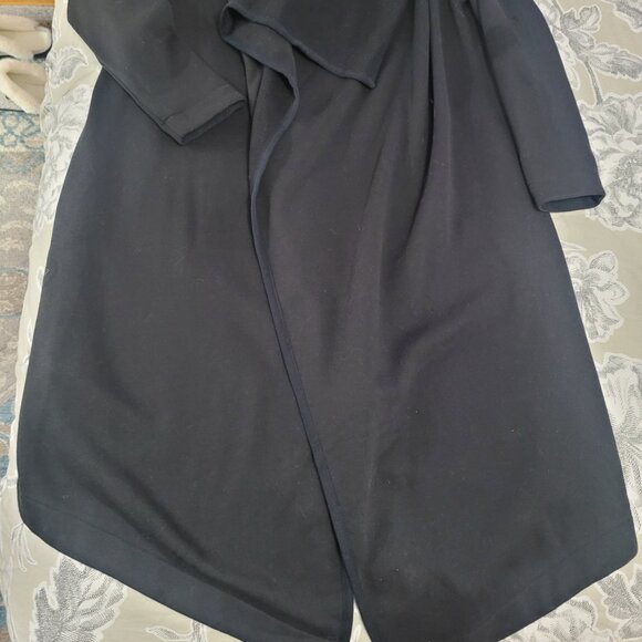 UGG Long Black Sweatshirt Open Front Wrap Cardigan Size Medium NWT - Picture 2 of 9